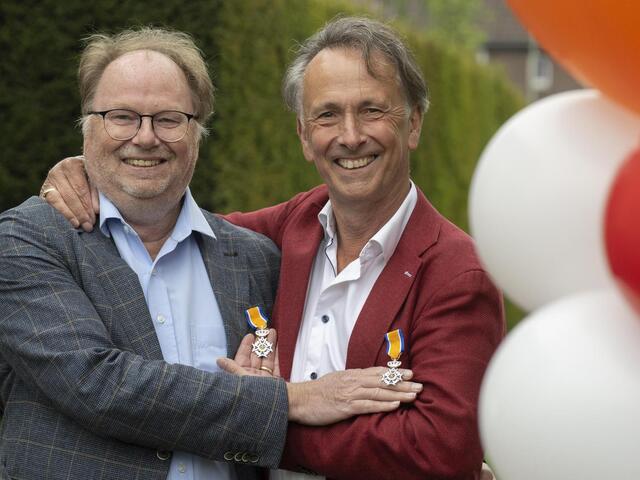 Lintjesregen eert vastelaovendsvrienden